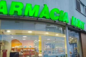 Farm&agrave;cia MONT