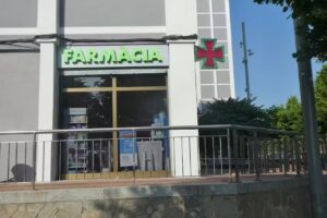 Farmacia Montserrat Fern&aacute;ndez Ropero