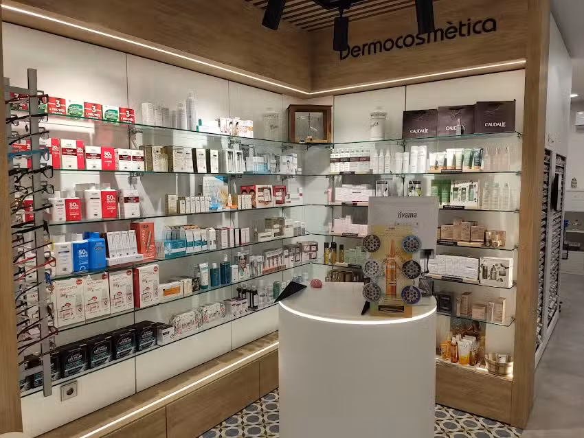 Farm&agrave;cia Montserrat Gatell Tortajada