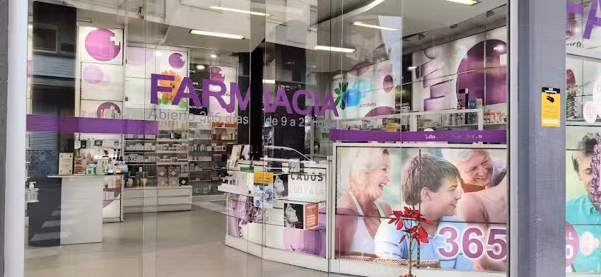 Farmacia Mora Flores