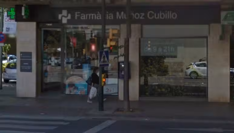 Farmacia Mu&ntilde;oz Cubillo, Josep Mar&iacute;a