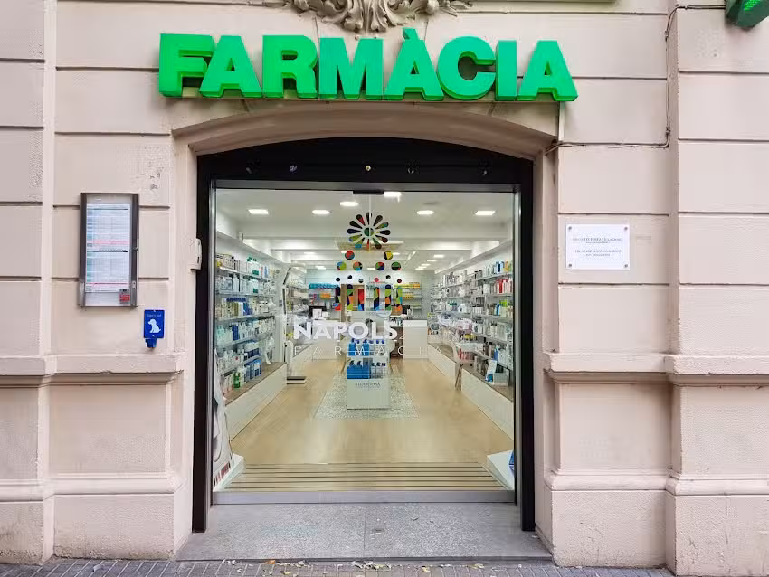 Farm&agrave;cia N&agrave;pols 258
