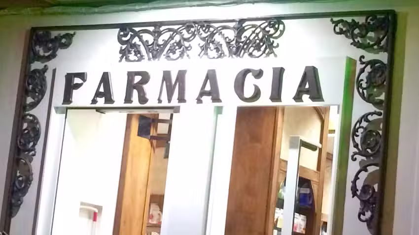 Farm&agrave;cia Neus Revert&eacute; Rosell&oacute; 13h
