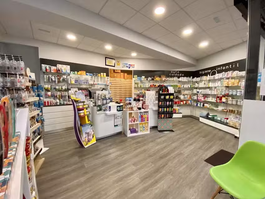 Farmacia Nieves Soraya P&eacute;rez Lema &ndash; Camari&ntilde;as
