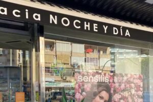 FARMACIA NOCHE Y D&Iacute;A