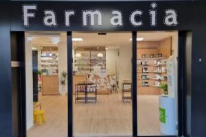 Farm&agrave;cia Nova Sarri&agrave;