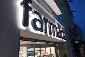 Farm&agrave;cia N&uacute;ria Guill&eacute;n Vidal