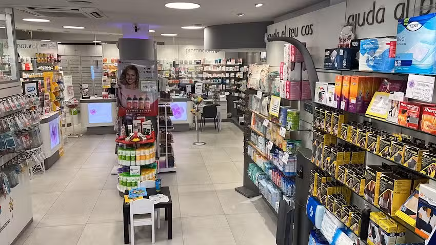 Farm&agrave;cia N&uacute;ria Novell