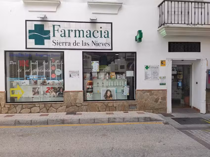 Farmacia-&oacute;ptica Bonela. Lcda. Mariana P&eacute;rez.
