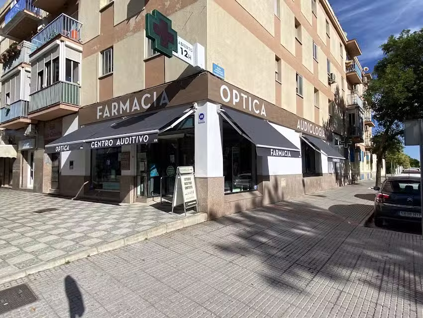 Farmacia- &Oacute;ptica- Centro Auditivo Rosa Celeste