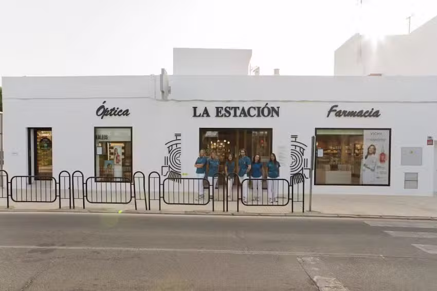 Farmacia &ndash; &Oacute;ptica La Estaci&oacute;n. Lda. Virginia Rosa D&iacute;az
