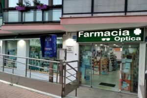 Farmacia-&Oacute;ptica Los &Aacute;lamos