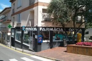 Farm&agrave;cia &Ograve;ptica Mendieta Fiter, Antoni