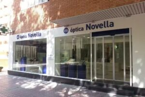 Farmacia &Oacute;ptica Novella