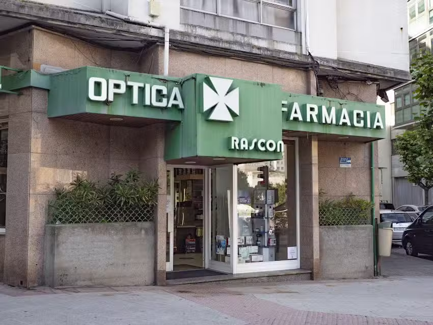 Farmacia &Oacute;ptica Rasc&oacute;n