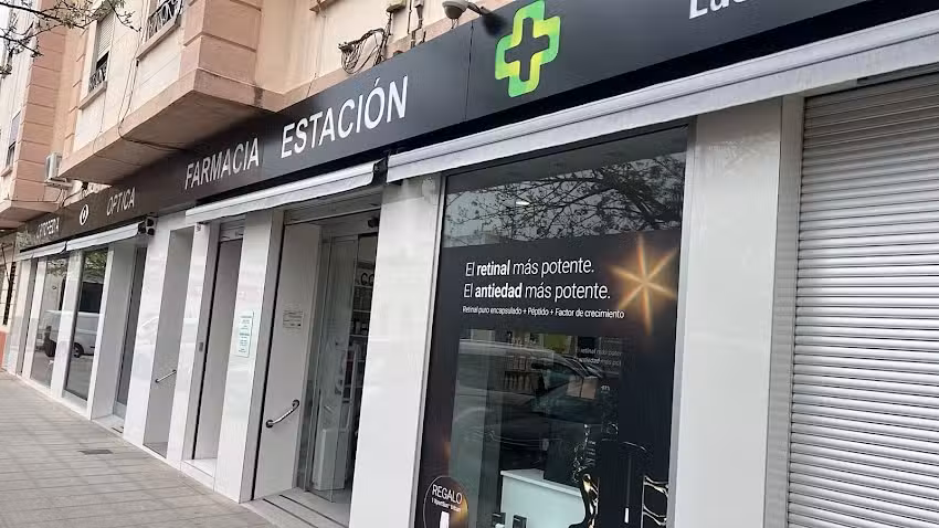 Farmacia, &Oacute;ptica y Ortopedia Estaci&oacute;n