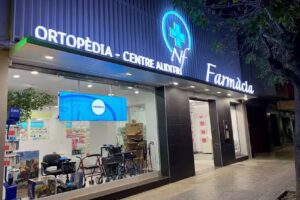 Farm&agrave;cia Ortop&egrave;dia Centre Auditiu La Llagosta Nadal CB