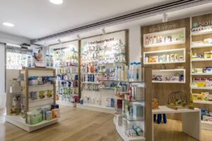 Farmacia-Ortopedia Do Campo (Pedro D&iacute;az y Andr&eacute;s D&iacute;az)