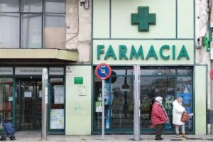 Farmacia &ndash; Ortopedia Grande Covi&aacute;n