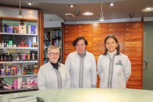 Farmacia Pamplona – Nieves Fernández de Arcaya Farmacia 12 Horas. Dietética y nutrición.