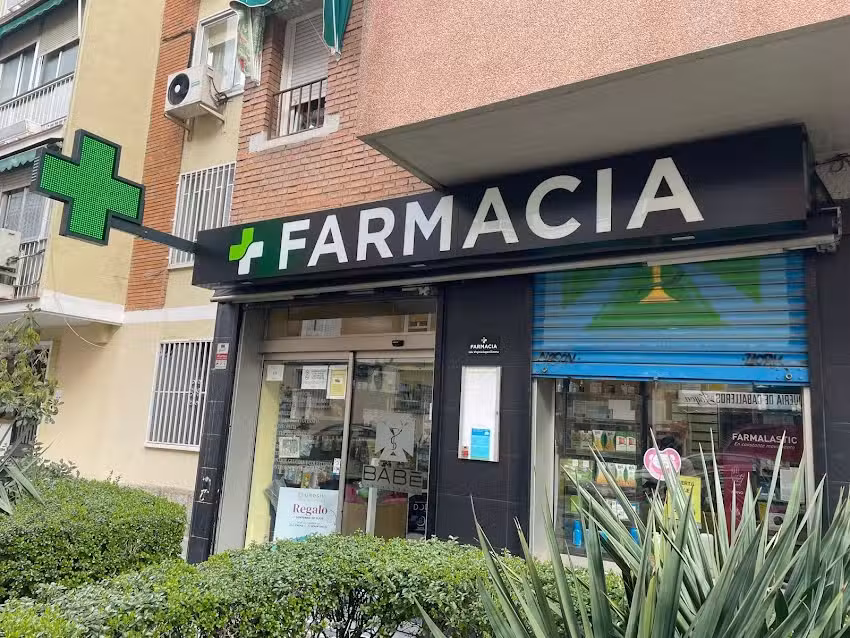 Farmacia Paseo Castellanos 47