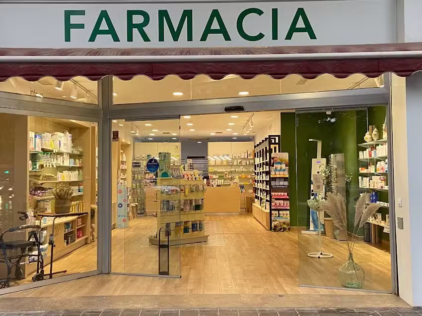 Farmacia Paula Peris Lahuerta