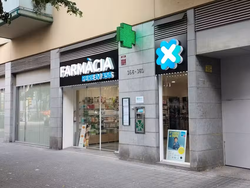 Farm&agrave;cia Pere IV