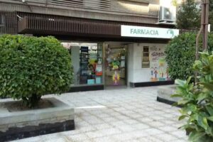 Farmacia Perea Tajuelo &ndash; Vinateros 53