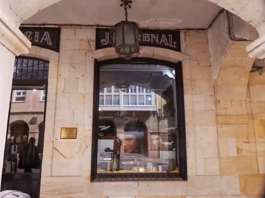 Farmacia P&eacute;rez Arenal Alonso