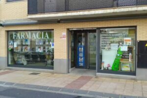 FARMACIA PINSEQUE (MARTA GUITART)