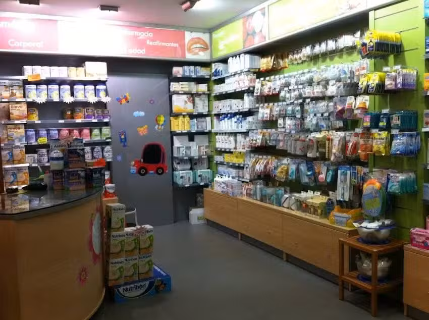 Farm&agrave;cia Pla&ccedil;a Catalunya &ndash; El Prat de Llobregat