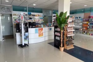 Farmacia Playa Aguadulce. Lda. M&ordf; TERESA MARTINEZ ALIAGA