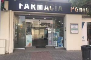 Farm&agrave;cia Poble Sec Cardedeu