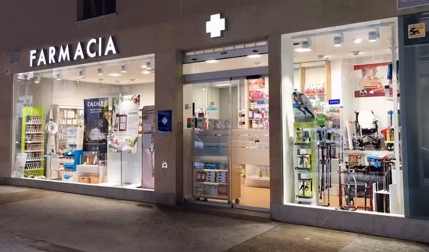 Farmacia Poniente