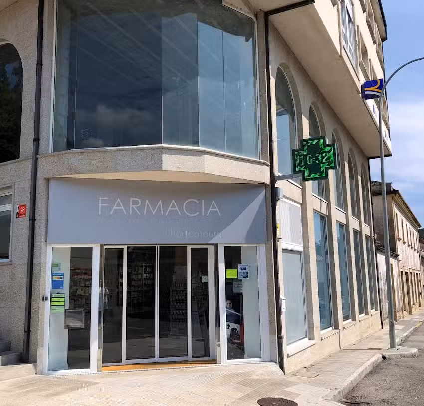 FARMACIA PORTOMOURO (CARMEN LOIS GONZ&Aacute;LEZ)