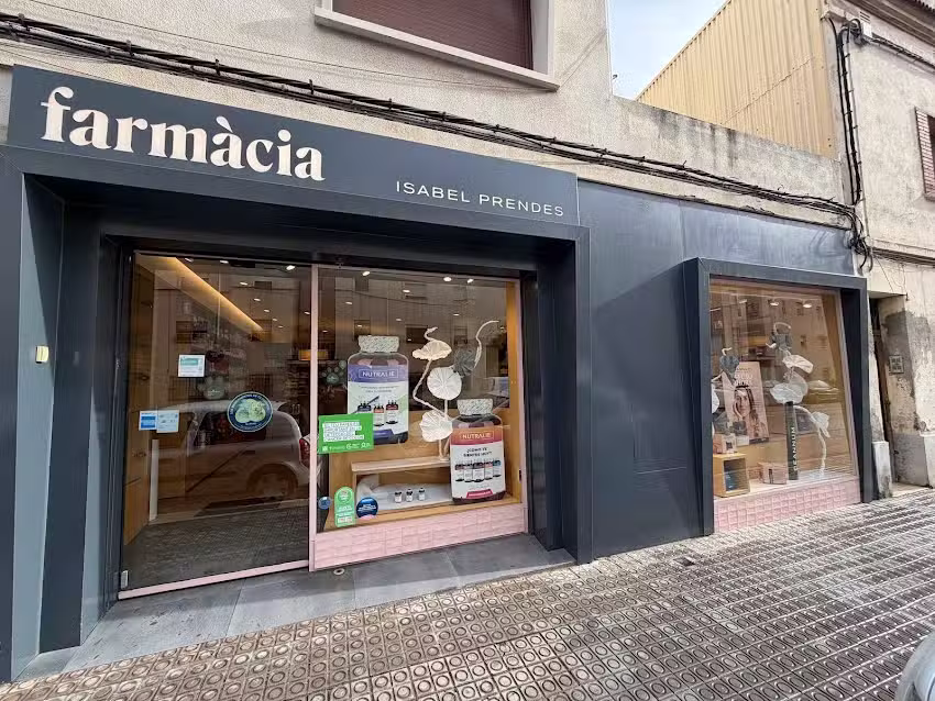 Farm&agrave;cia Prendes