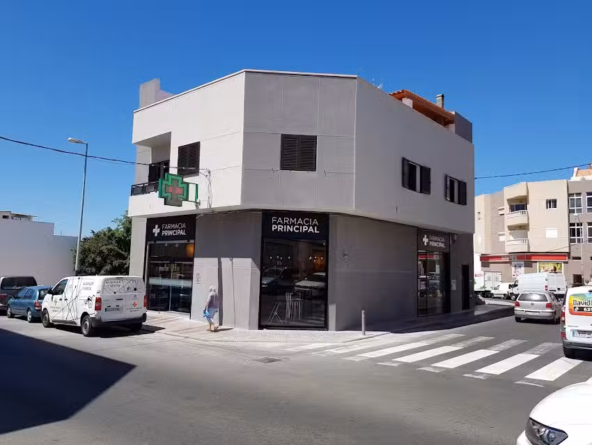 Farmacia Principal Lcdo. Alejandro S&aacute;nchez