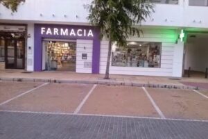 Farmacia Pueblo Andaluz .Lda Mª del Carmen Perez de Lara Escorza
