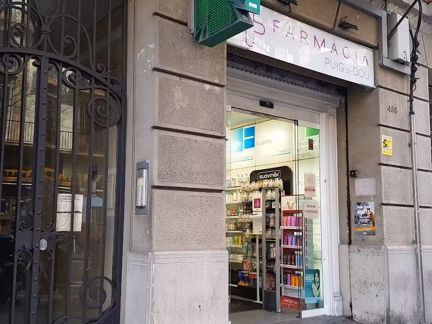 Farm&agrave;cia Puig de Dou