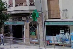 FARMACIA Pz. Clavé / San Félix 9 Martina Barbera