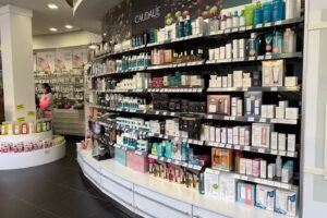 Farmacia RA8 Motril &ndash; Abierta 365 d&iacute;as al a&ntilde;o