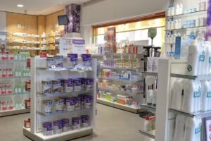 Farm&agrave;cia Rabassa Carulla