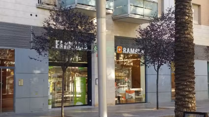 Farm&agrave;cia Rambla 134