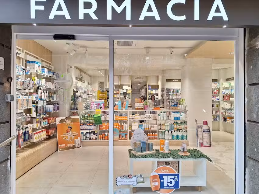 Farm&agrave;cia Renedo Igal