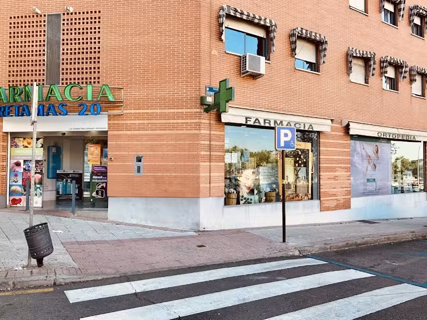 Farmacia Retamas 20
