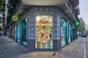 Farm&agrave;cia Riera Cardel&uacute;s