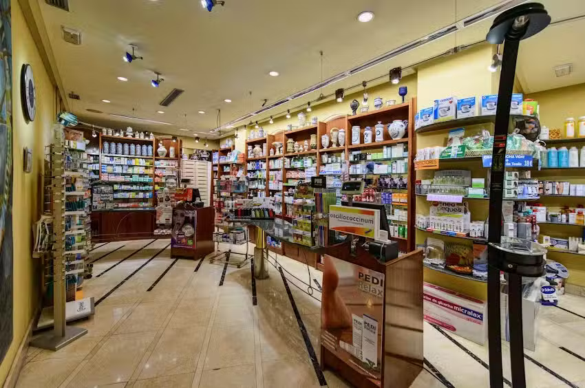 Farmacia Rogelio Fern&aacute;ndez Fern&aacute;ndez