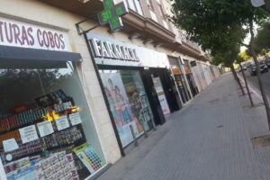 FARMACIA ROMEZ Lda. Magdalena Rom&aacute;n G&oacute;mez