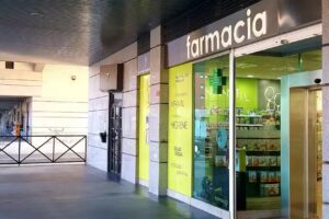 Farmacia R&oacute;mulo Angulo Madero