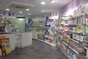 Farm&agrave;cia Roquetes